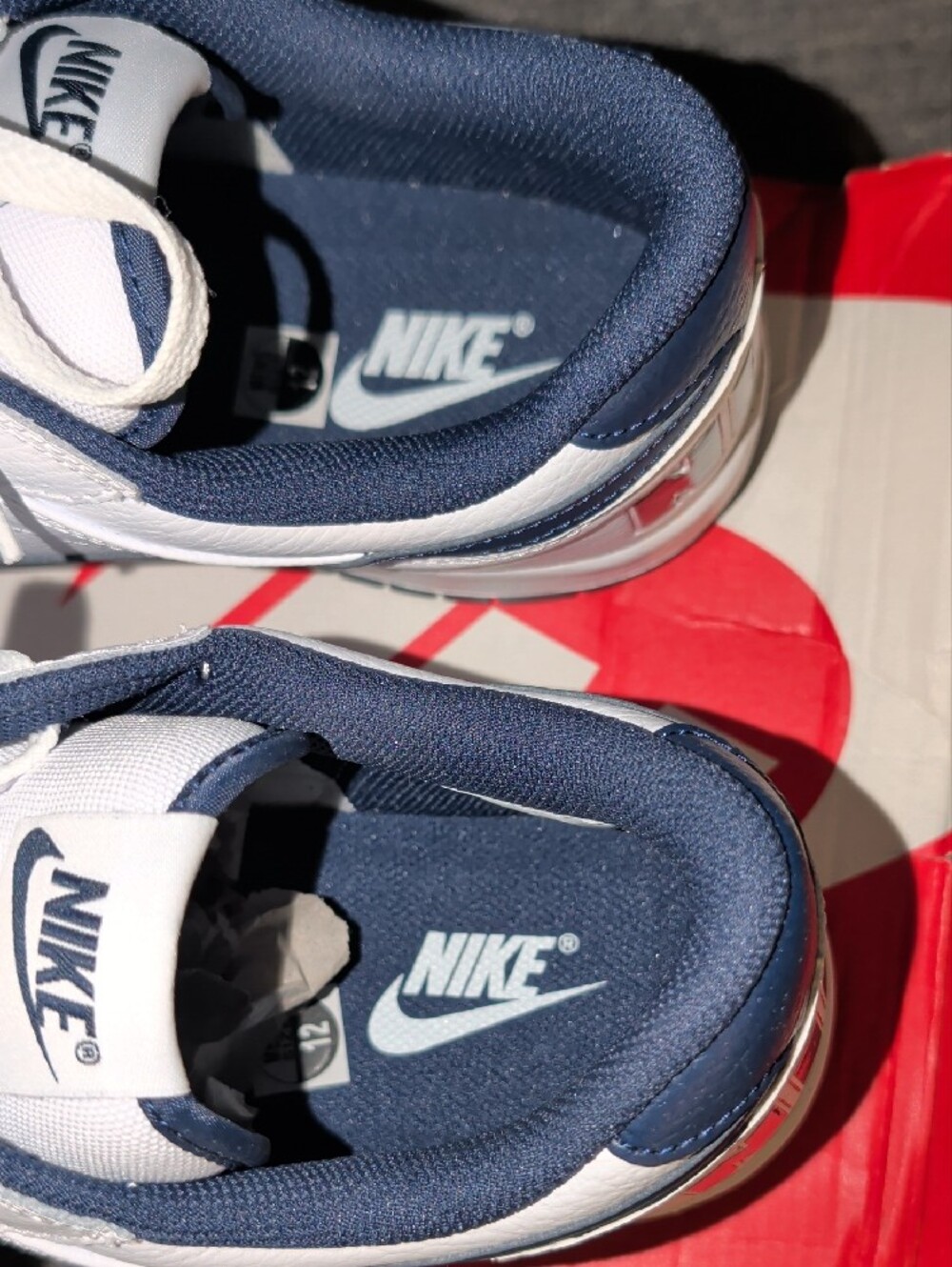 Nike White and Navy Low-Top Court Shoes - Picture 7 of 8